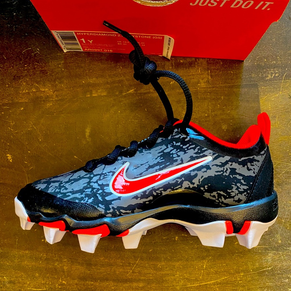 Nike Boys Baseball Cleats - Size 1